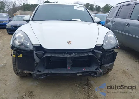 2013 Porsche Cayenne Turbo z USA, uszkodzony, nr VIN WP1AC2A22DLA91556